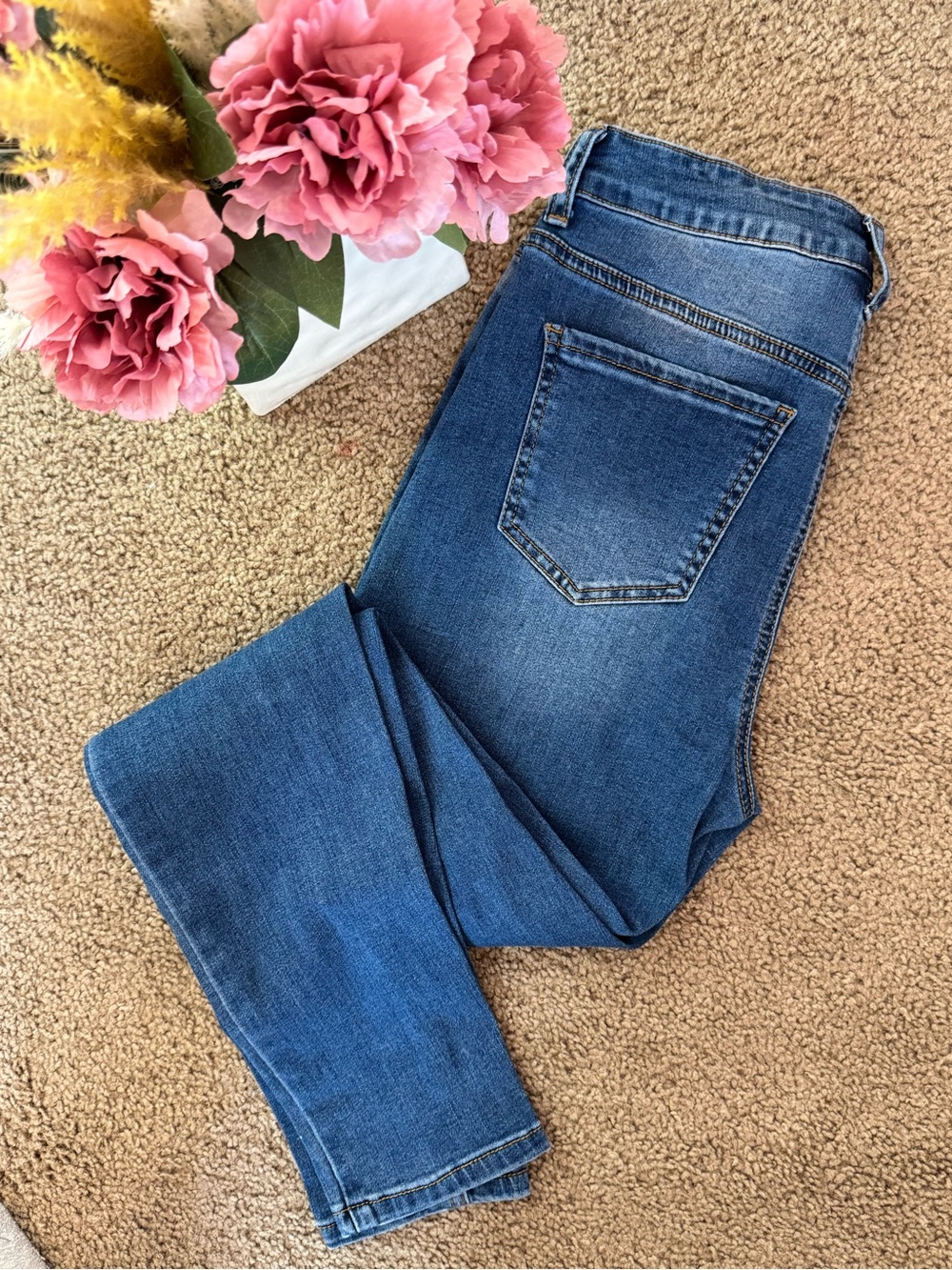 Women’s Skinny Mid-Blue Stretch Jeans